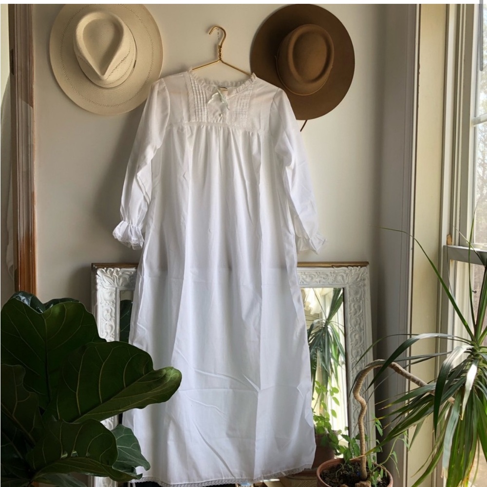 True Vintage white maxi dress night gown